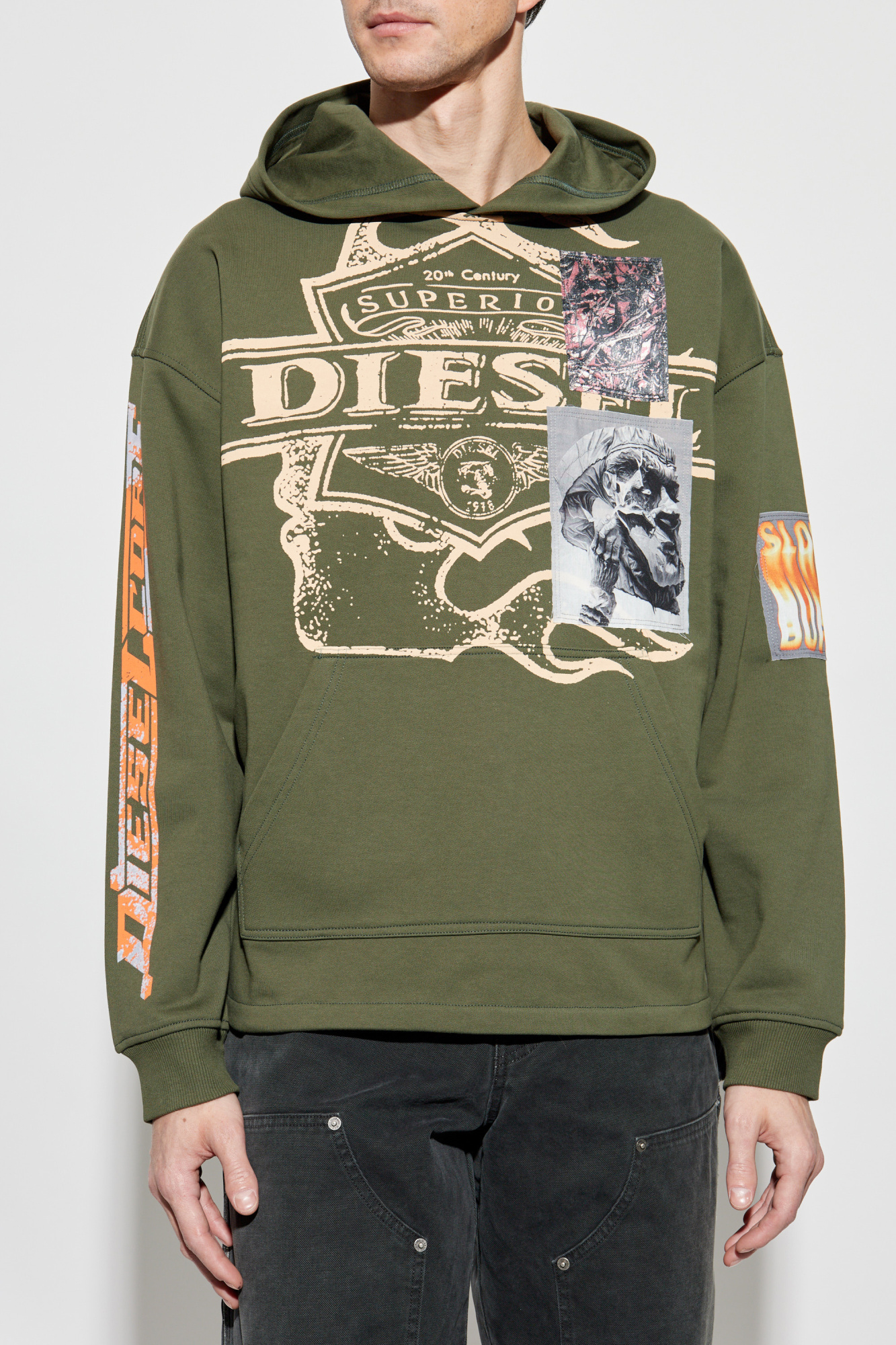 Diesel ディーゼル S-Baxt-R1 パーカー S-BAXT-HOOD-R1 Hoodie with prints and logo patches｜グレー